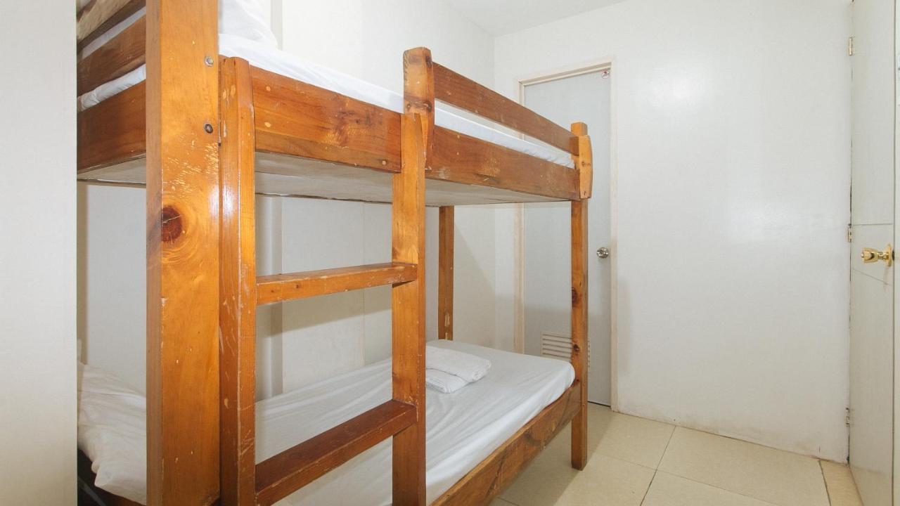 Nearest Hostel Pasay City By Reddoorz Bagian luar foto